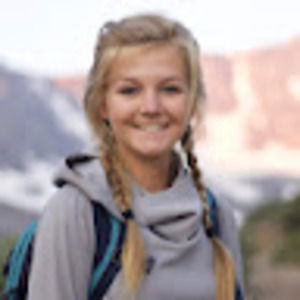 Meet your Posher, Abigail